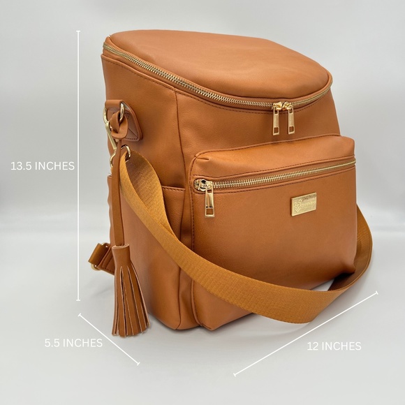 BRAND NEW VEGAN LEATHER DIAPER BAG + ACCESSORIES - Picture 7 of 9